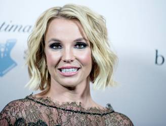 Britney Spears roept fans op tot kalmte na ‘#FreeBritney’-heisa: “Mijn familie wordt met de dood bedreigd”