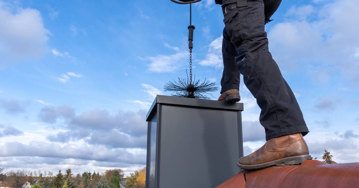 Should you clean your chimney?  And can/can you also do this yourself?  |  My guide