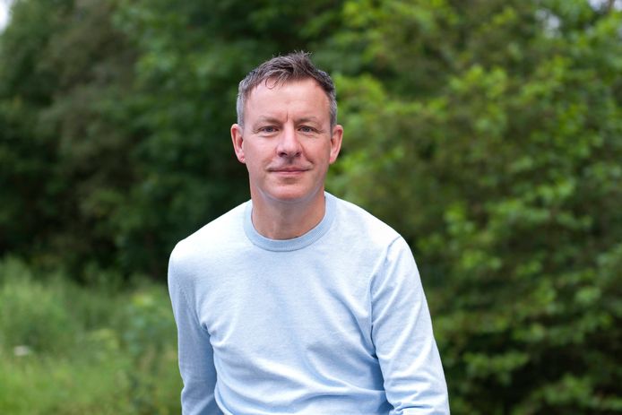 Wim Groot Koerkamp leerde het boerenvak in de kleine buurtschap Frieswijk. ,,M'n twee broers, m'n zus en ik moesten op de boerderij van onze vader de handen uit de mouwen steken. Vroeg op. Stallen uitmesten, melken, maaien...''