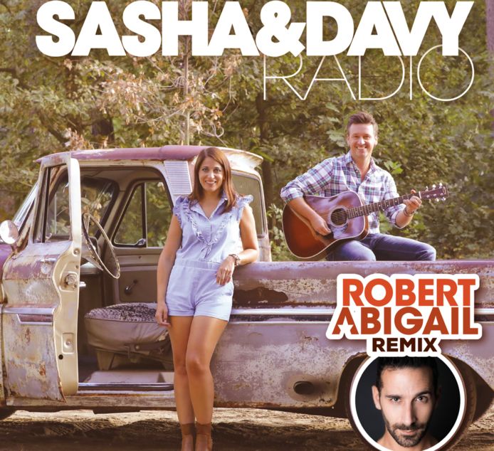 Een dj-set in Turkije leverde Sasha & Davy een remix op van wereld-dj Robert ‘Moijto’ Abigail.