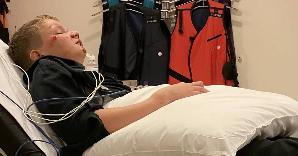 Christiaan schreeuwt het uit nadat hij wordt aangereden, familie start ‘klopjacht’ op doorrijder.