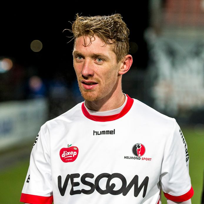 Robert Braber pakte tegen De Graafschap zijn vijfde gele kaart en is geschorst tegen Jong AZ.