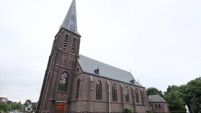 ‘Nee’ tegen appartementen naast de kerk zet ook streep door wonen in de kerk