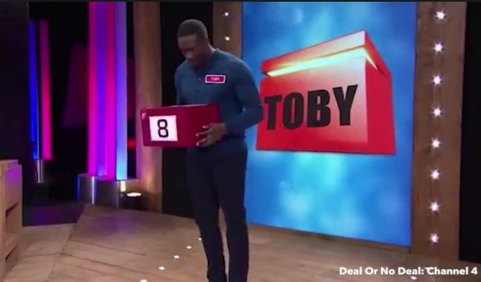 De Britse bobsleeër Toby Olubi won 12.000 Britse pond bij de tv-show Deal or no Deal