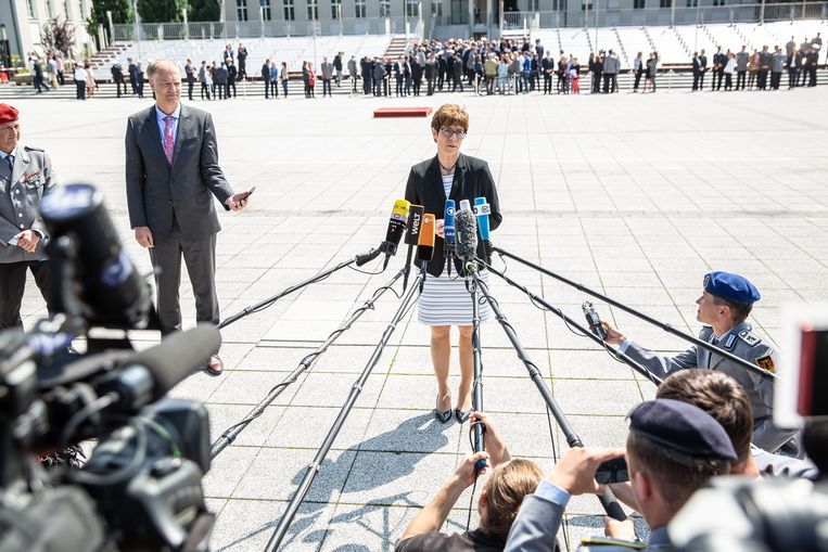 De nieuwe minister van Defensie Annegret Kramp-Karrenbauer woensdag in Berlijn. Beeld Getty Images