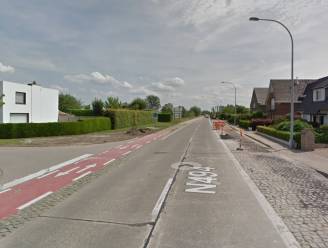 Vrouw (70) die met 100 per uur op Oudenaardsesteenweg reed, krijgt boete én rijverbod 