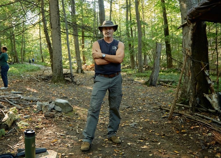 Survivalspecialist Shane Hobel. Beeld Sergio Avellaneda