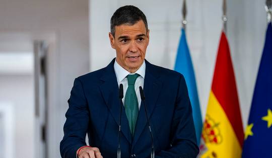 Spanje zet - alweer - de hakken in het zand tegen Donald Trump: ‘Premier Sánchez staat zo steeds meer geïsoleerd in Europa’
