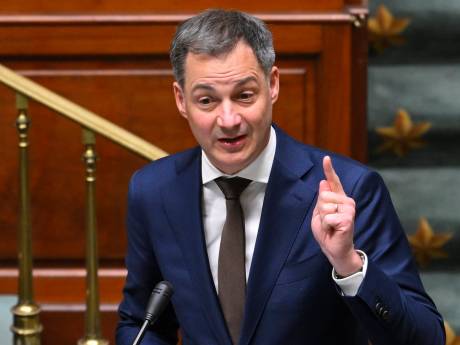 Soit les banques relèvent leurs taux d’intérêt, soit le gouvernement interviendra, prévient De Croo