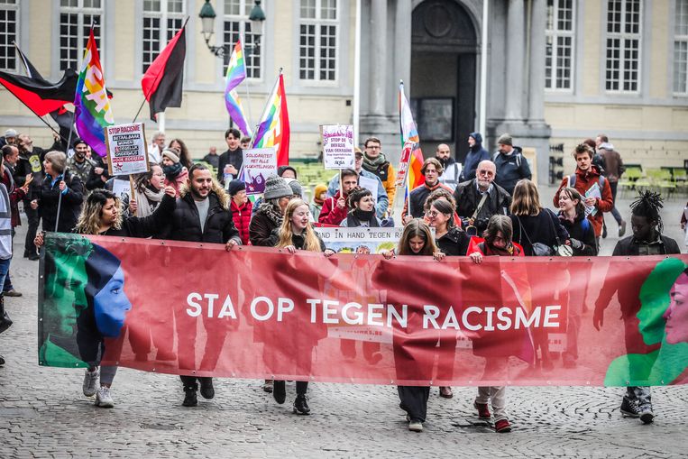 Ook in Brugge werd er betoogd tegen racisme. Beeld Benny Proot