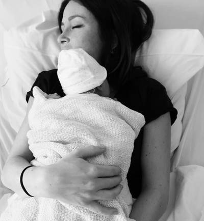 Saar Koningsberger bevallen van kerngezond dochtertje Scottie