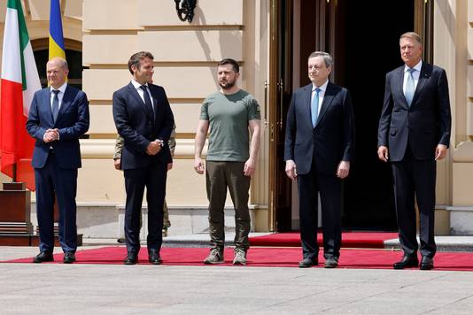 Olaf Scholz, Emmanuel Macron en Mario Draghi tijdens hun bezoek aan Oekraïne. 