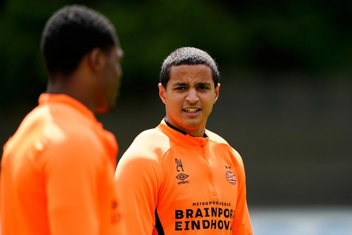 Mohamed Ihattaren bij de training van PSV.