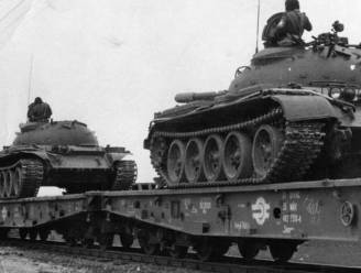Russen halen nu zelfs tanks uit Tweede Wereldoorlog van onder stof om verliezen te compenseren