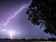 Foto ter illustratie. Bliksem boven het zuidoosten van Noord-Brabant.