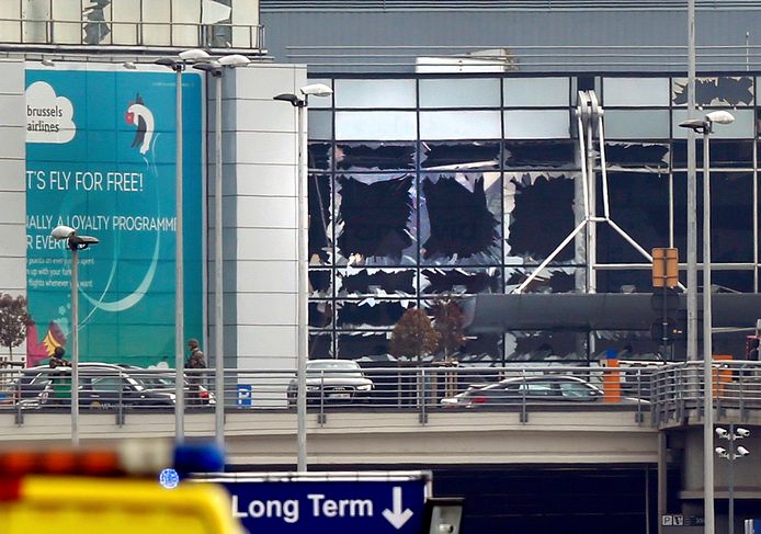 De vernielde terminal van Brussels Airport na de aanslagen van 22 maart 2016.