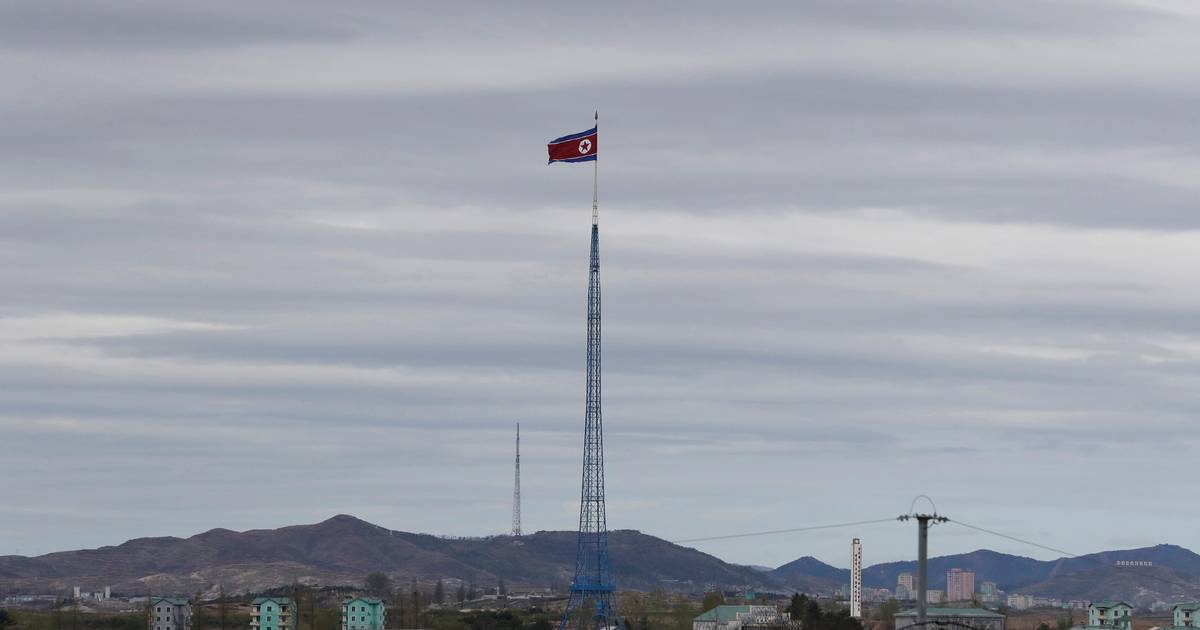 Северокорейский беспилотник над Сеулом: Южная Корея развертывает истребители и ведет предупредительные выстрелы |  за рубежом