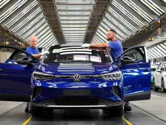 Volkswagen gaat strijd aan met Tesla en geeft meer uit aan ontwikkeling elektrische auto's