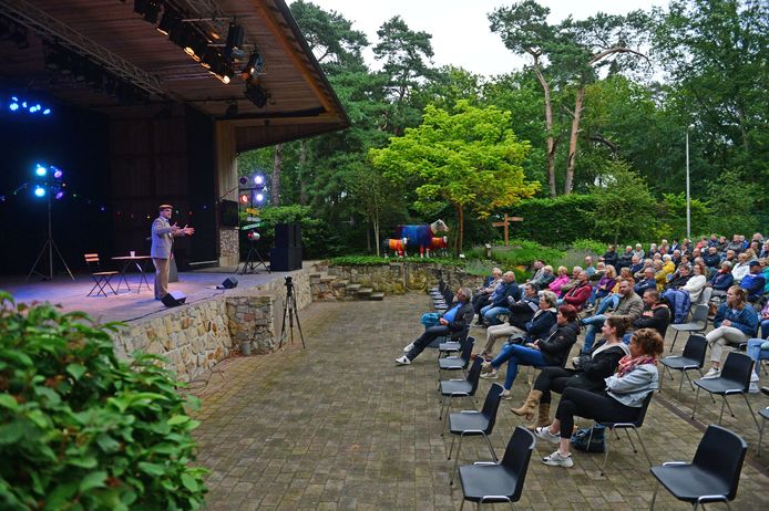 Helligen Hendrik deed eerder al een coronaproof optreden in het openluchttheater