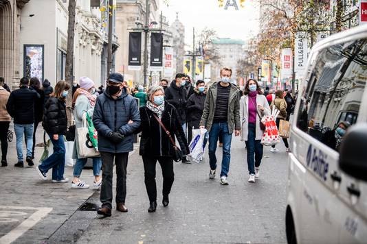 Het Antwerpse stadsbestuur meent dat een uitbreiding van de koopzondagen veiliger kan zijn dan hoe koopzondag nu wordt georganiseerd. 