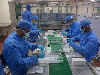 Grootste vaccinfabrikant ter wereld stopt productie coronavaccin wegens stilvallen vraag