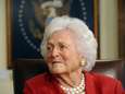 Barbara Bush (1925-2018): Oma van de natie, met witgrijs haar en eeuwige parelsnoer