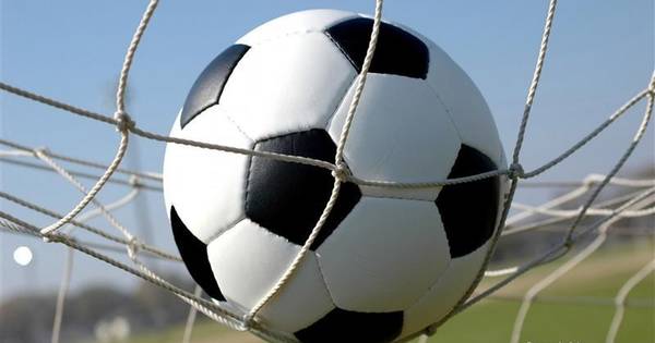 GWVV doet uitstekende zaken bij Ajax Breedenbroek