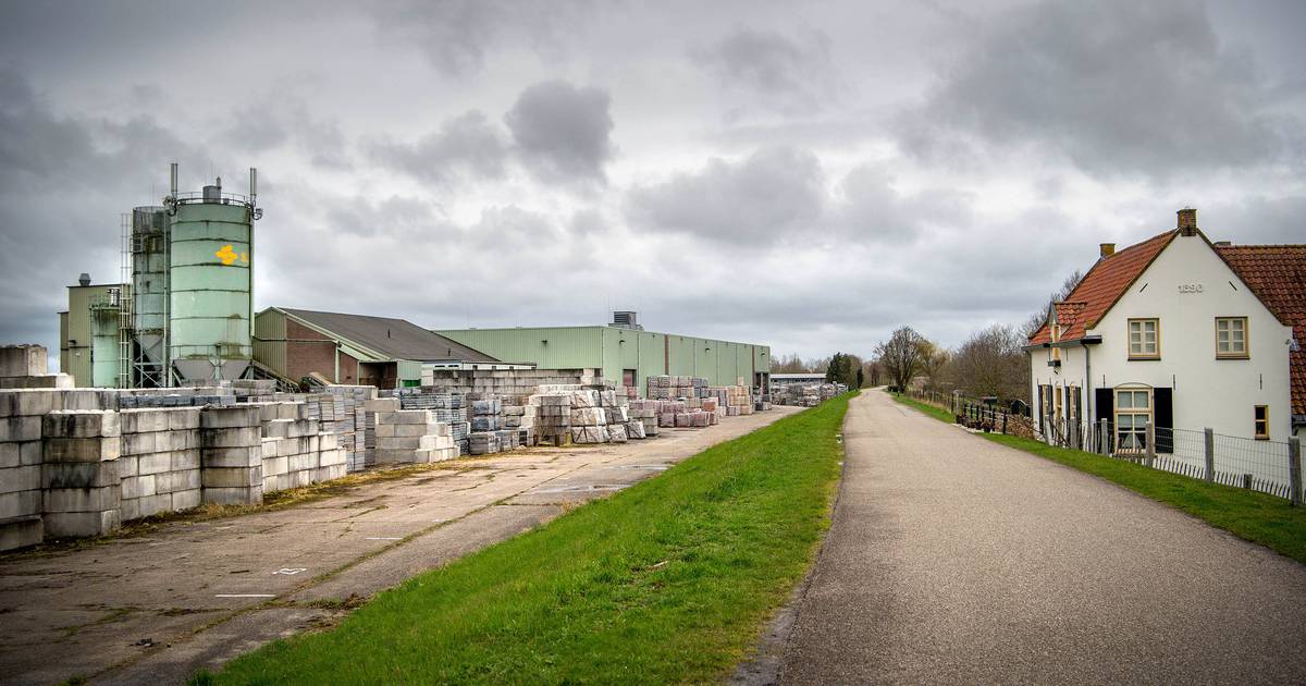 Overleg om betonbedrijven uit Appeltern te laten verhuizen