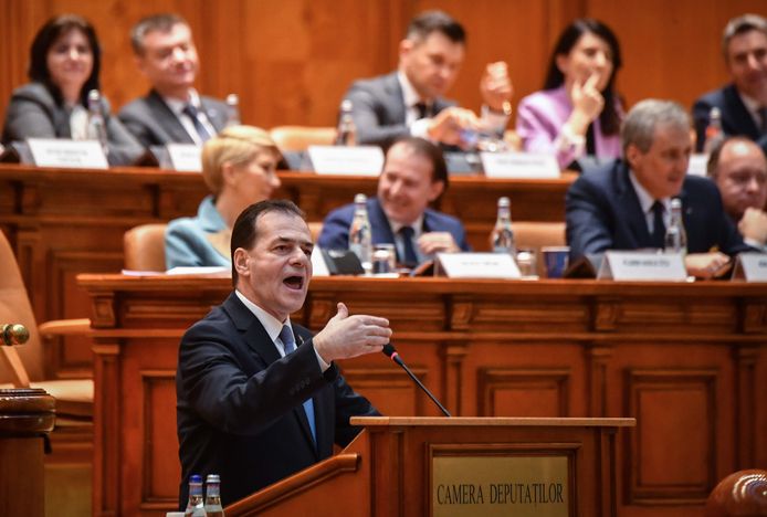 De liberale regering van Ludovic Orban in Roemenië zijn afgezet door het parlement.