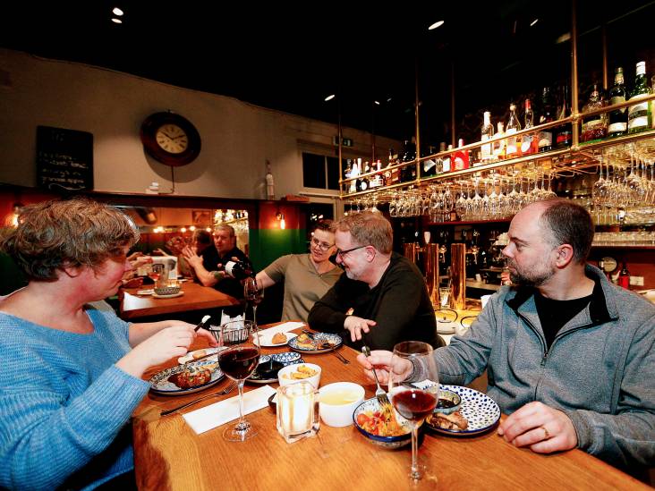 De Brouwerij morst punten met flauwe kippenpoten, maar het dessert trekt alle smaakregisters open