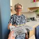 Gidi Heesakkers bezorgt de krant na bij Jolly Kerkstra, die niet boos is