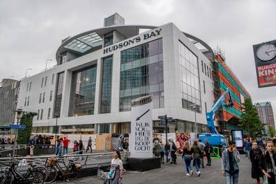 Alweer een wisseling in de top: nieuwe baas voor warenhuizen Hudson's Bay