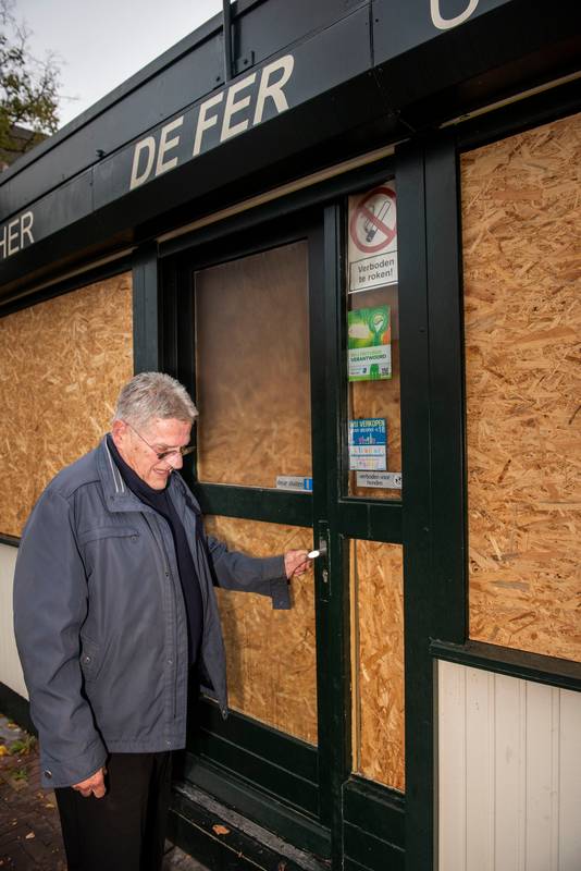 Door brand verwoeste snackbar De Fer bakt volgend jaar weer friet