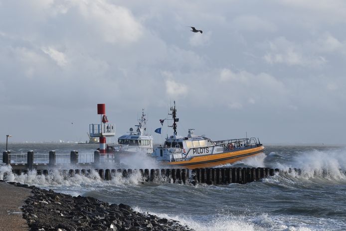 MIJN FOTO | Vlissingse loodsboten blijven spectaculair | Zeeland ...