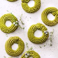 Matcha spritskransen met maanzaad