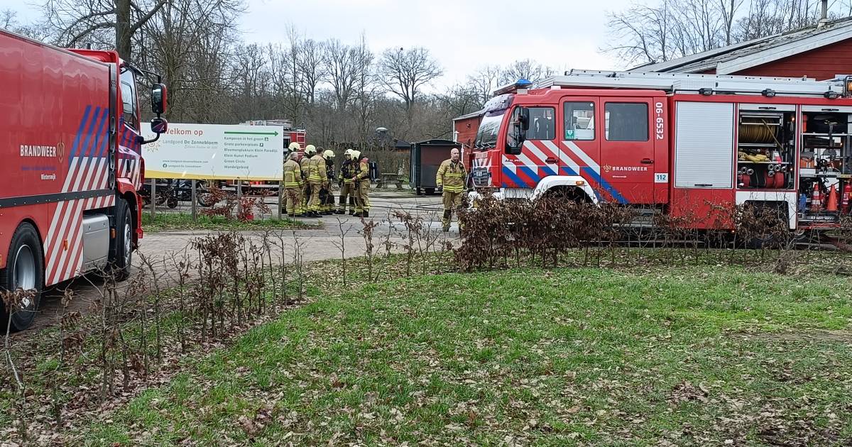 Brandweer rukt uit voor schoorsteenbrand in zorgboerderij bij Winterswijk