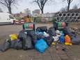 Bewoners kunnen afval nergens meer kwijt: ‘Een waar feestmaal voor de ratten’