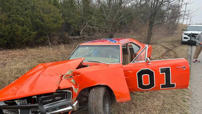 Auto uit tv-serie Dukes of Hazzard gecrasht in VS