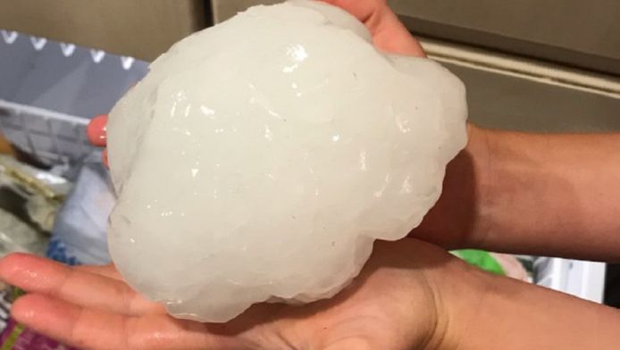 Enorme hagelstenen in Burkburnett, Texas.