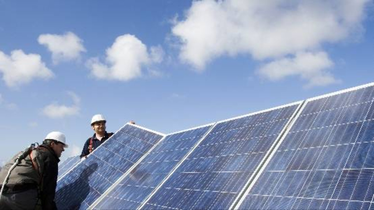 Zonnepanelen: wÃ©l goed voor u en uw privacy. ( ANP) Beeld 