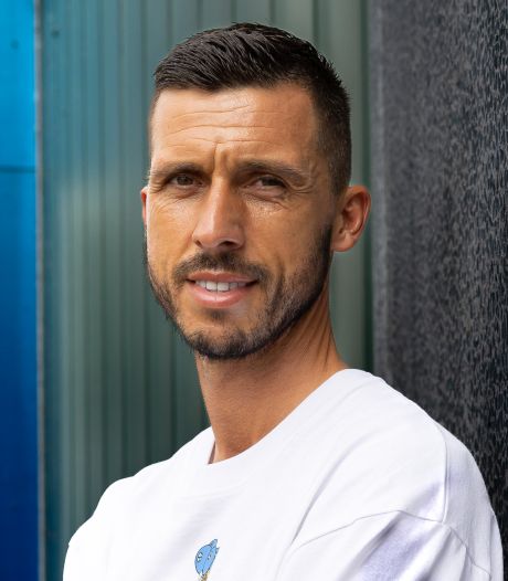 Haris Medunjanin door schade en schande wijs geworden: ‘Nu weet ik dat je niet in discussie moet met Van Gaal’