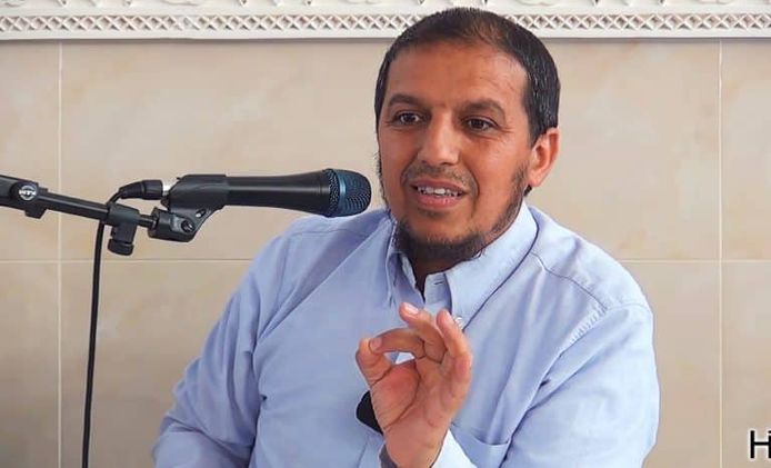 L'imam Hassan Iquioussen est accusé de tenir des discours “haineux envers les valeurs de la République dont la laïcité” et “l’égalité entre les femmes et les hommes”, et de développer “des thèses antisémites”.