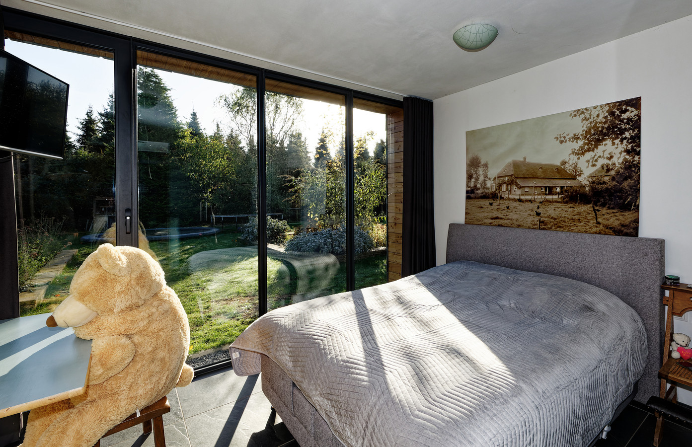 jean-s-bert-van-der-doelen-en-miranda-van-rooij-bouwden-eigenhandig-een