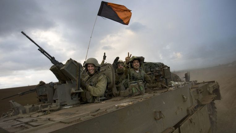 Israëlische soldaten die terugkeren vanuit Gaza. Beeld ap