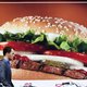 Drentenaar maakt gigantische hamburger