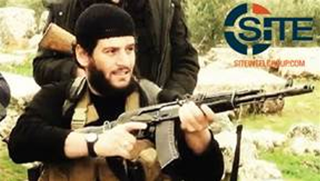 Abu Mohammed al-Adnani, hier in een ongedateerde foto gepubliceerd door SITE. Beeld AP