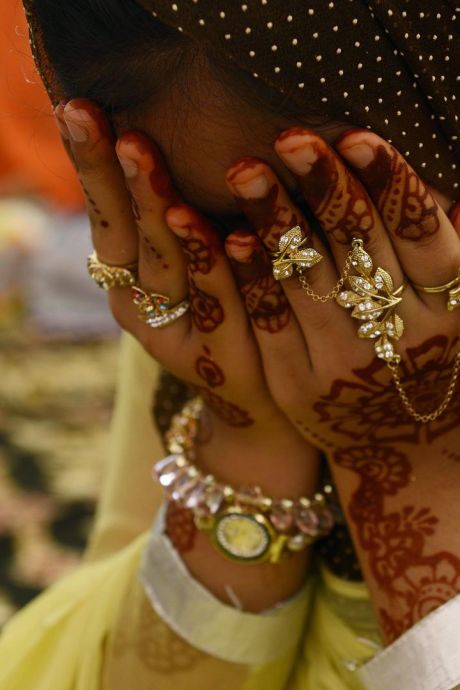 Une femme immolée par des membres de sa famille au Pakistan