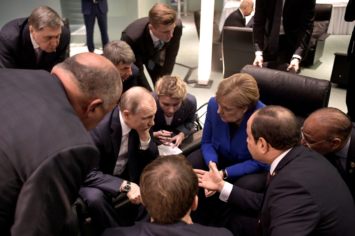 President Poetin en Bondskanselier Merkel in gesprek in januari 2020. Beeld Alexei Nikolsky/TASS