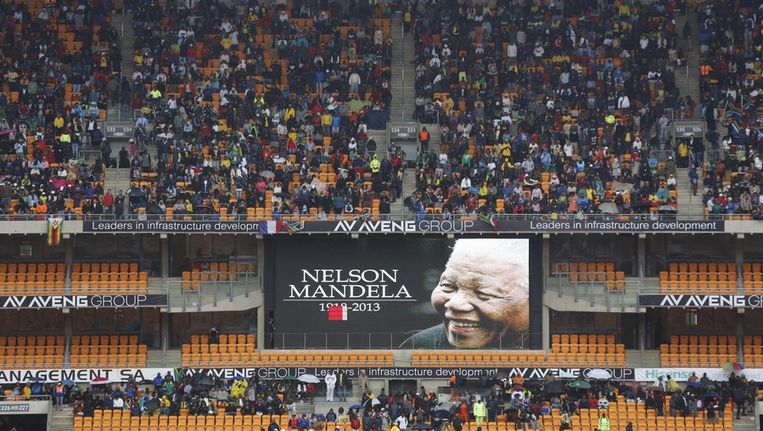 Het FNB-stadion in Johannesburg waar de herdenkingsdienst voor Mandela vandaag plaatsvindt. Beeld ap