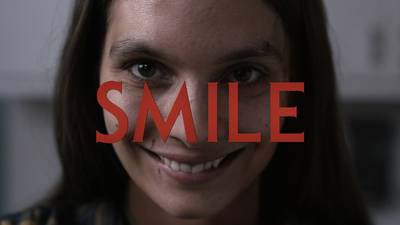 Le film d’horreur psychologique “Smile” cartonne au box-office américain